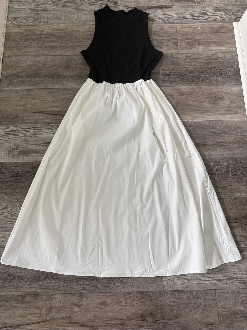 Cupshe Black & White Sleeveless Two-Tone Maxi Dress NWOT